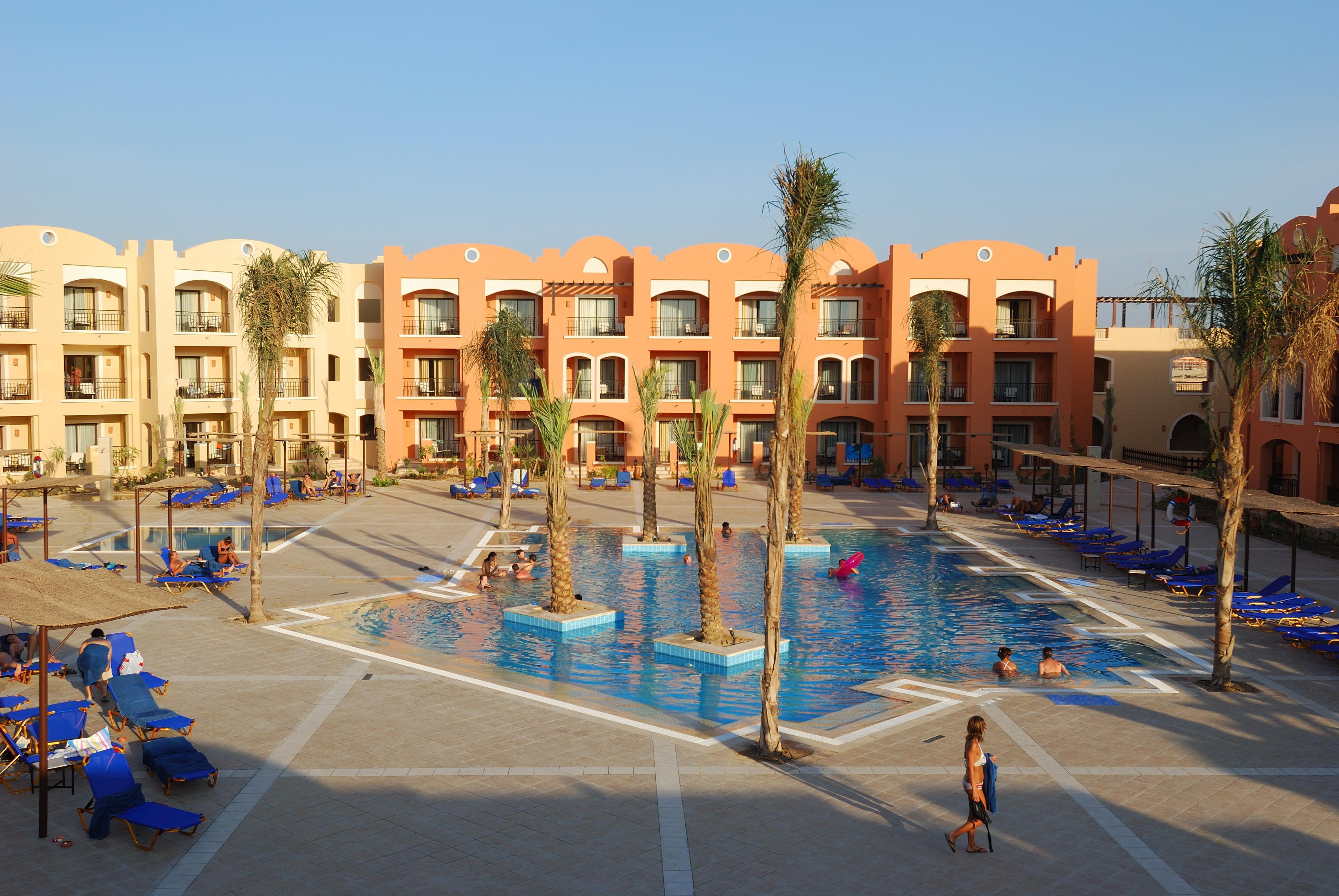Jaz Neo Dar El Madina Hotel Coraya Bay Exterior photo